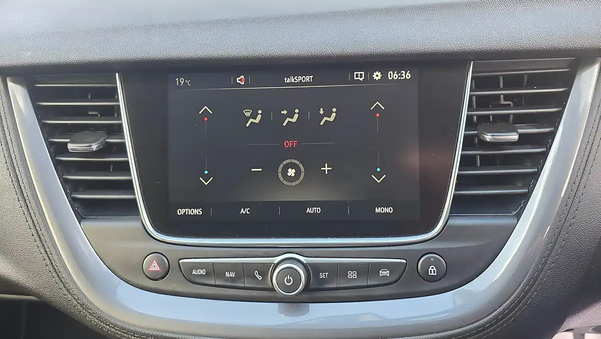 Used 2019 Vauxhall Grandland X Sport Nav Blue - Interior and Exterior details 15