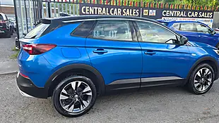 Used 2019 Vauxhall Grandland X Sport Nav Blue - Interior and Exterior details 9