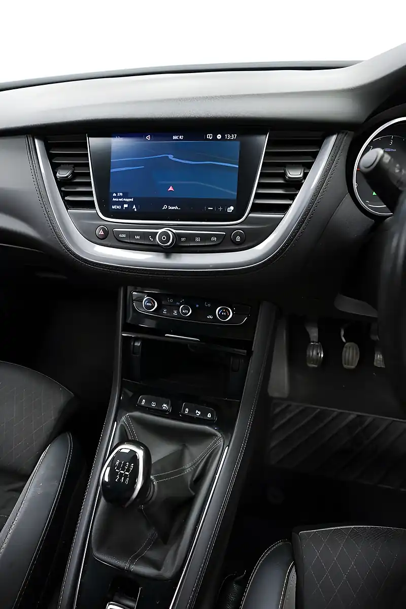 Used 2019 Vauxhall Grandland X Sport Nav Blue - Interior and Exterior details 16