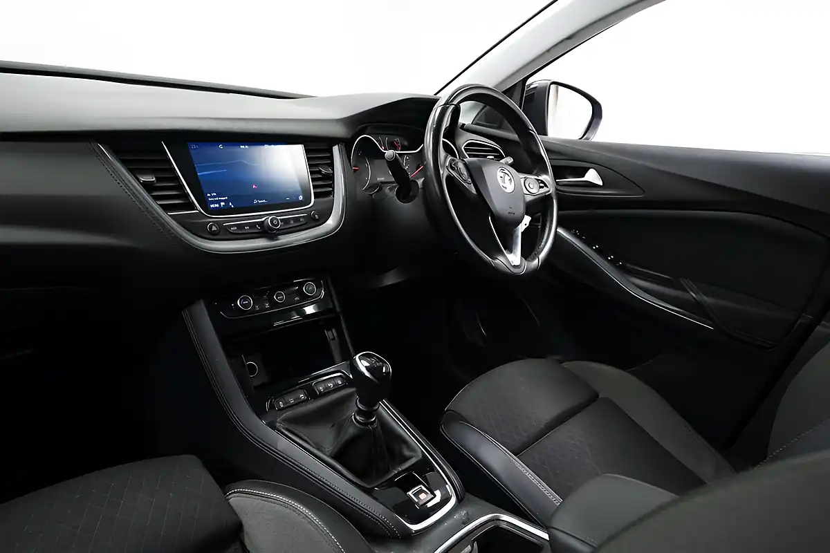 Used 2019 Vauxhall Grandland X Sport Nav Blue - Interior and Exterior details 18