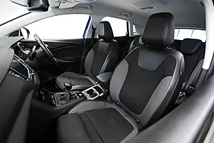 Used 2019 Vauxhall Grandland X Sport Nav Blue - Interior and Exterior details 19