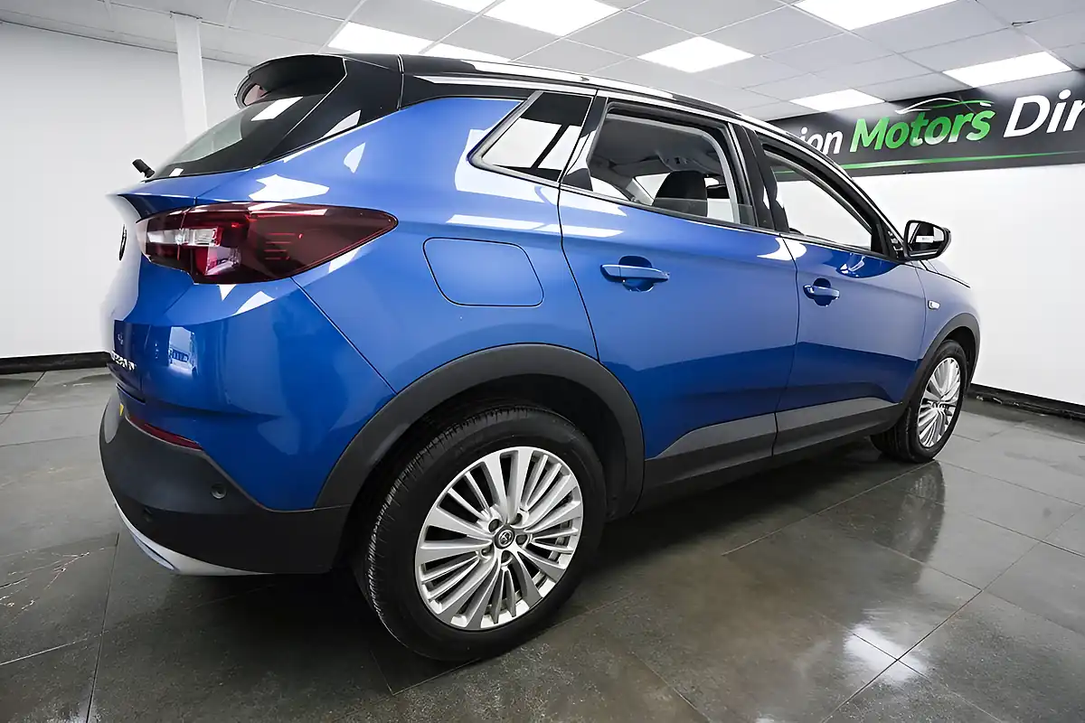 Used 2019 Vauxhall Grandland X Sport Nav Blue - Interior and Exterior details 3