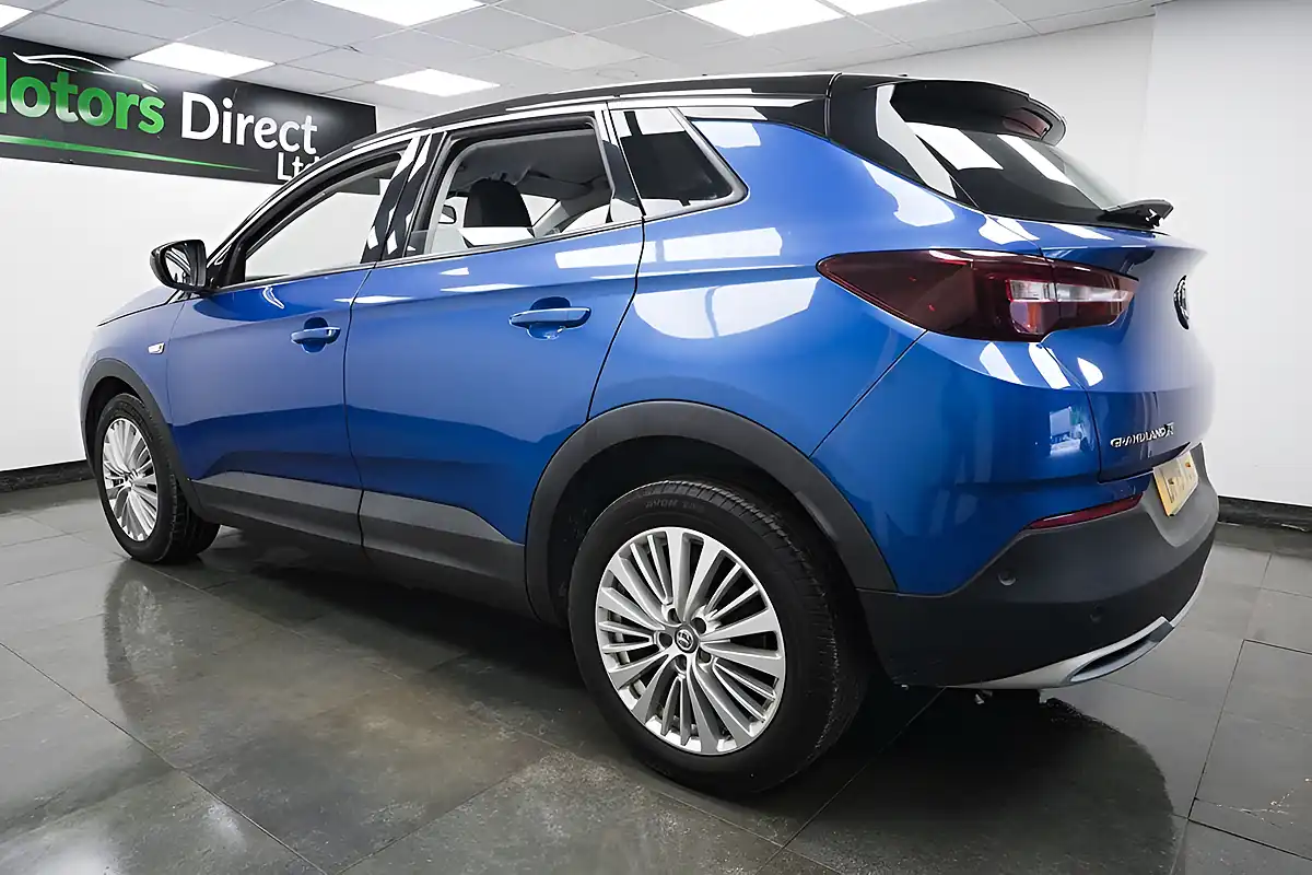 Used 2019 Vauxhall Grandland X Sport Nav Blue - Interior and Exterior details 6