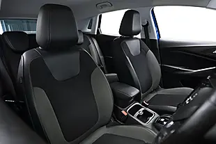 Used 2019 Vauxhall Grandland X Sport Nav Blue - Interior and Exterior details 9