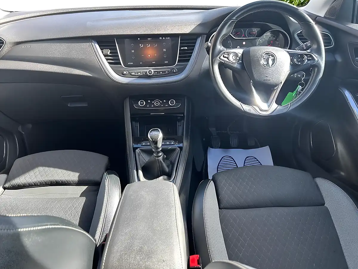 Used 2019 Vauxhall Grandland X Sport Nav Blue - Interior and Exterior details 10