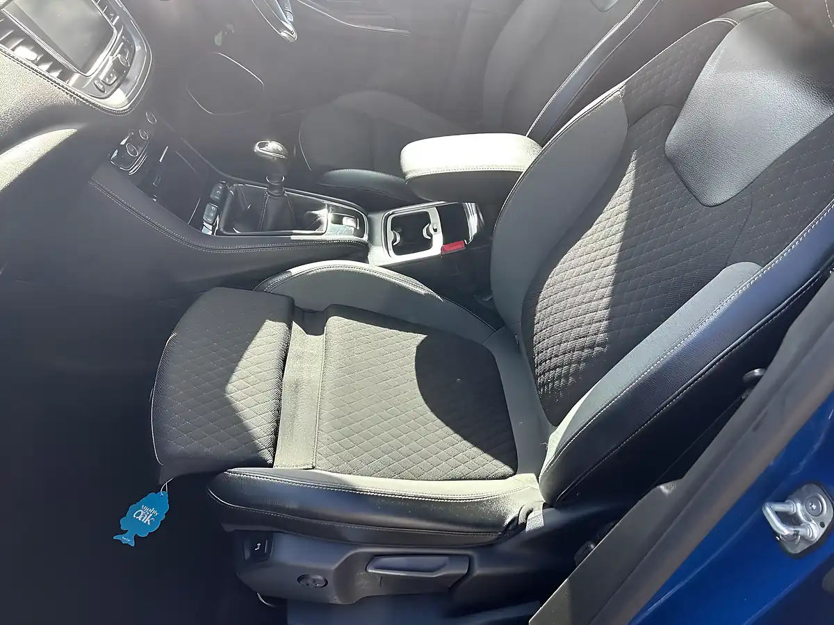 Used 2019 Vauxhall Grandland X Sport Nav Blue - Interior and Exterior details 12