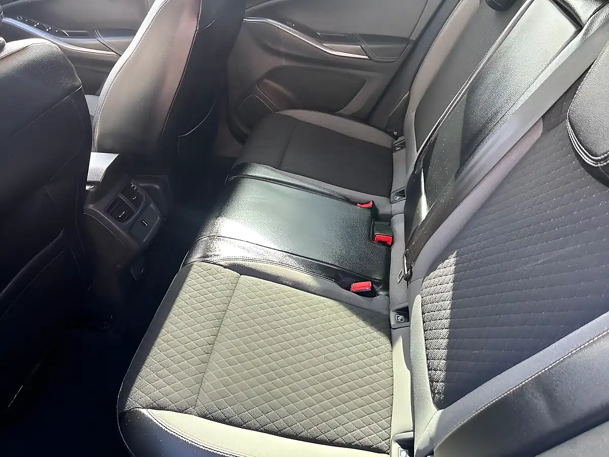 Used 2019 Vauxhall Grandland X Sport Nav Blue - Interior and Exterior details 17