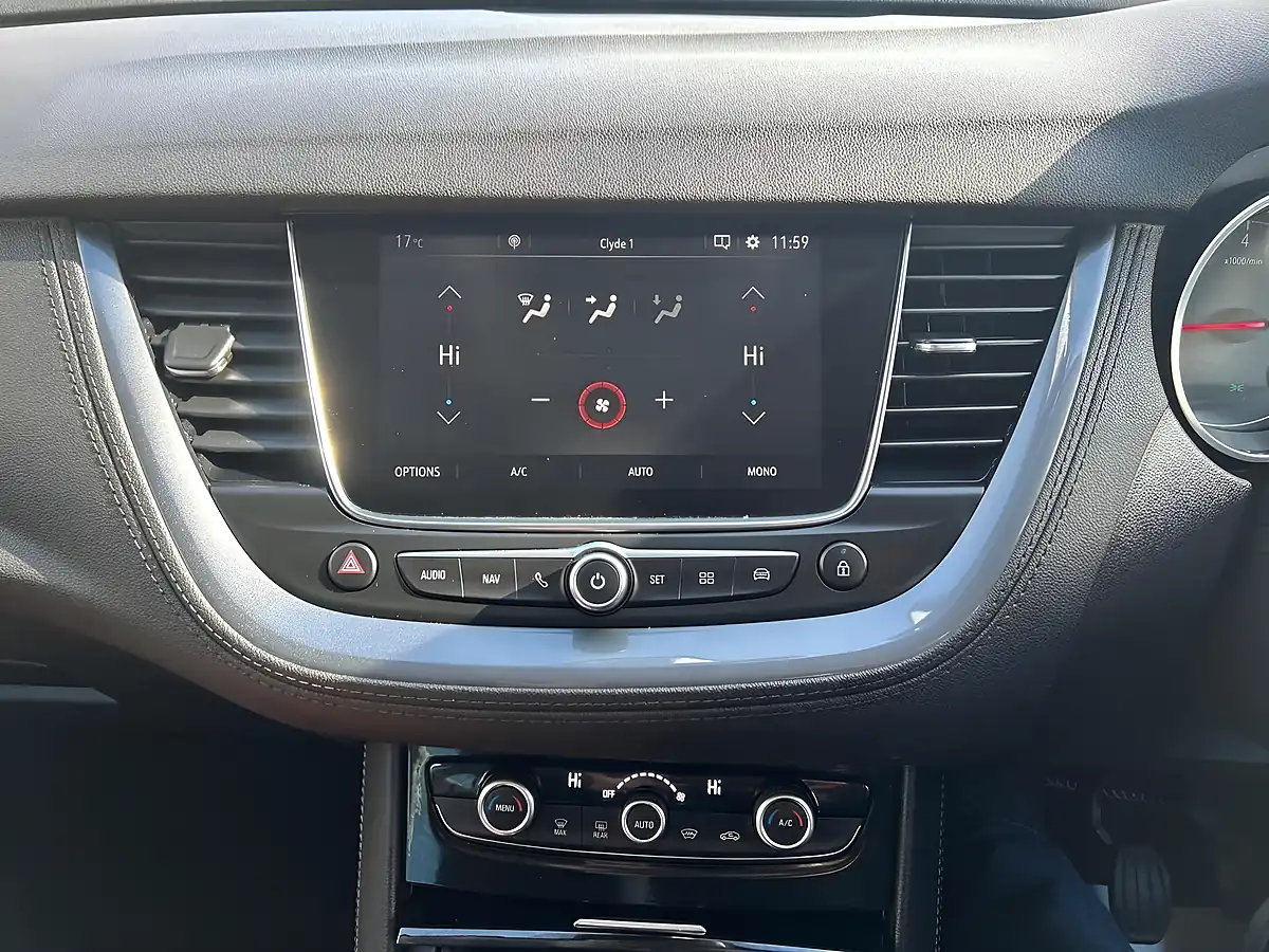 Used 2019 Vauxhall Grandland X Sport Nav Blue - Interior and Exterior details 18