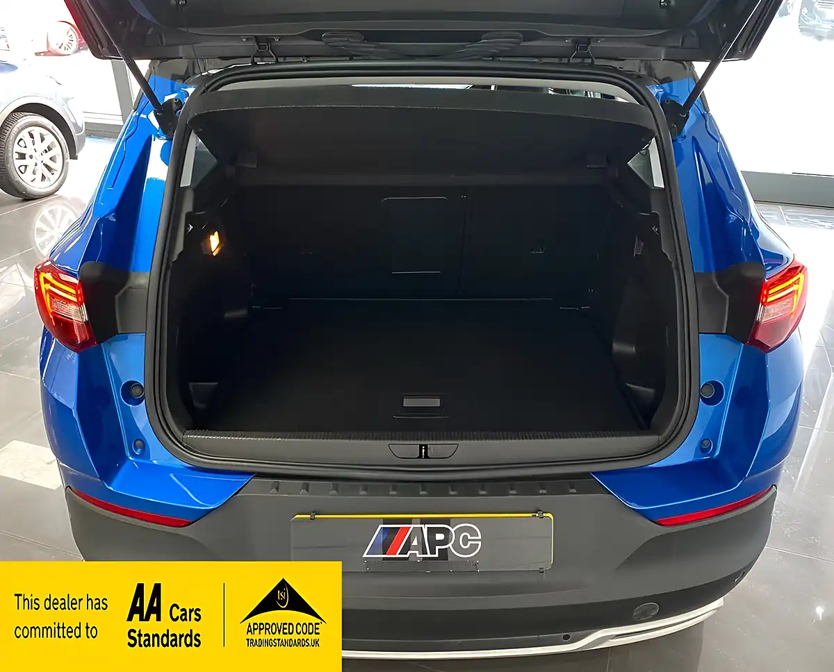 Used 2019 Vauxhall Grandland X Sport Nav Blue - Interior and Exterior details 19