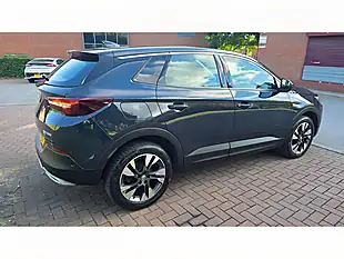 Used 2019 Vauxhall Grandland X Sport Nav Grey - Interior and Exterior details 9