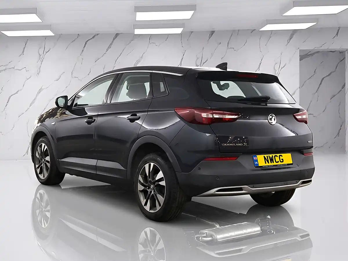 Used 2019 Vauxhall Grandland X Sport Nav Grey - Interior and Exterior details 3
