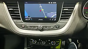 Used 2019 Vauxhall Grandland X Sport Nav Grey - Interior and Exterior details 6