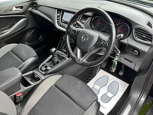 Used 2019 Vauxhall Grandland X Sport Nav Grey - Interior and Exterior details 4
