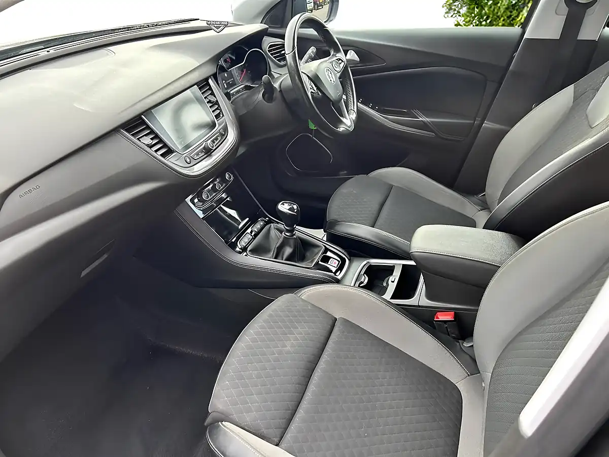 Used 2019 Vauxhall Grandland X Sport Nav Grey - Interior and Exterior details 5