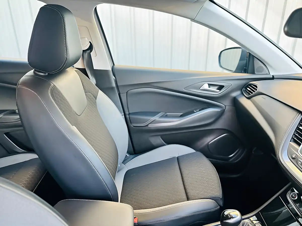 Used 2019 Vauxhall Grandland X Sport Nav Grey - Interior and Exterior details 20