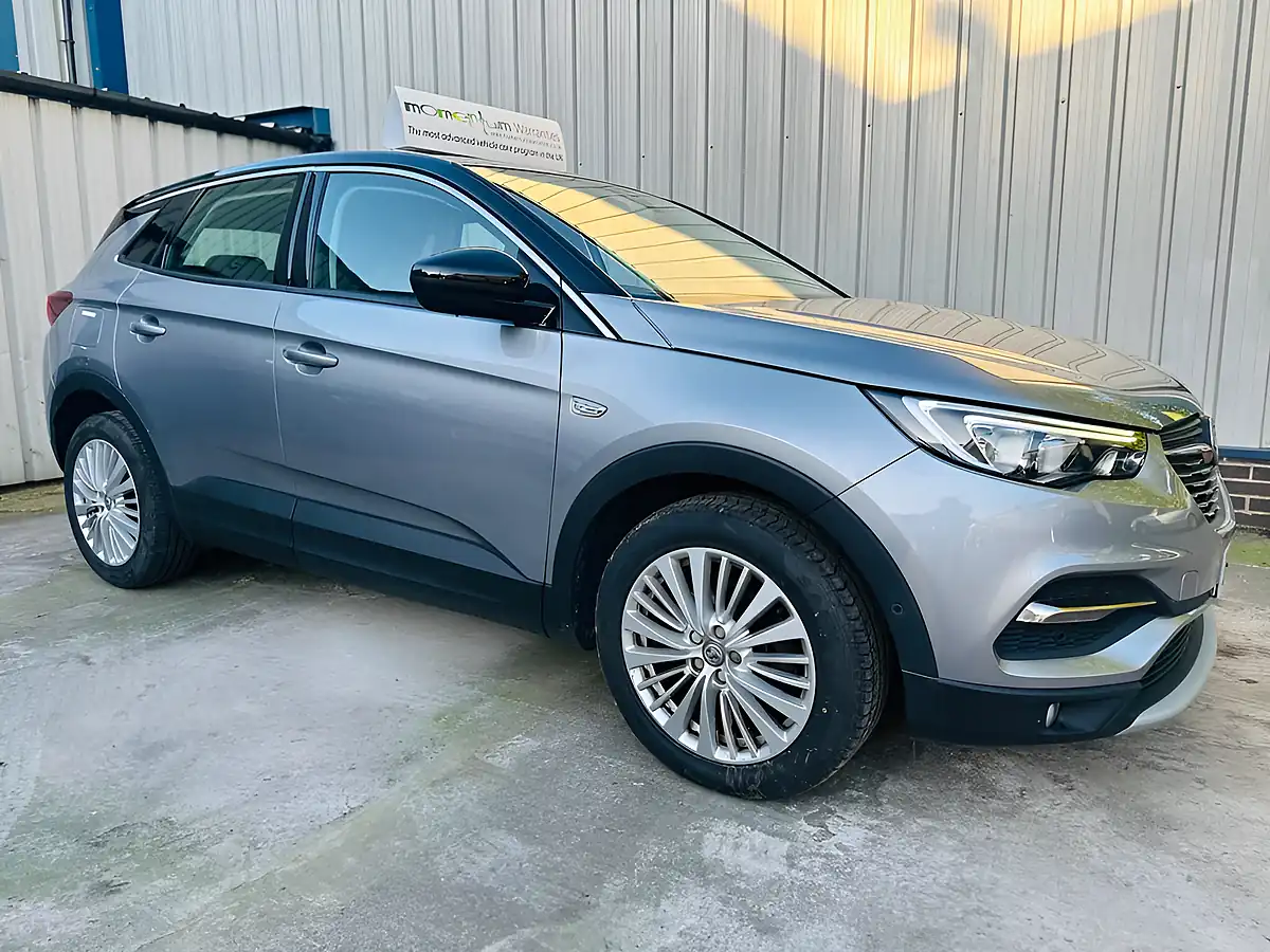 Used 2019 Vauxhall Grandland X Sport Nav Grey - Interior and Exterior details 5