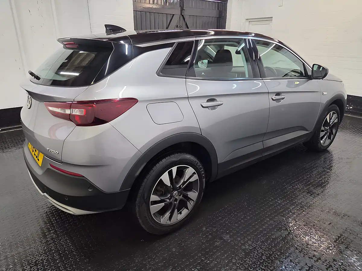 Used 2019 Vauxhall Grandland X Sport Nav Grey - Interior and Exterior details 18
