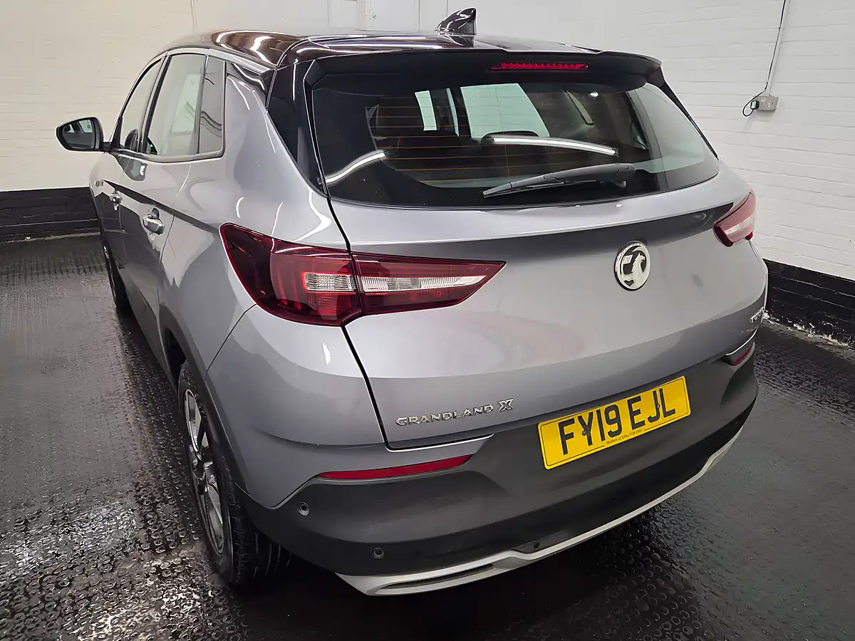 Used 2019 Vauxhall Grandland X Sport Nav Grey - Interior and Exterior details 4