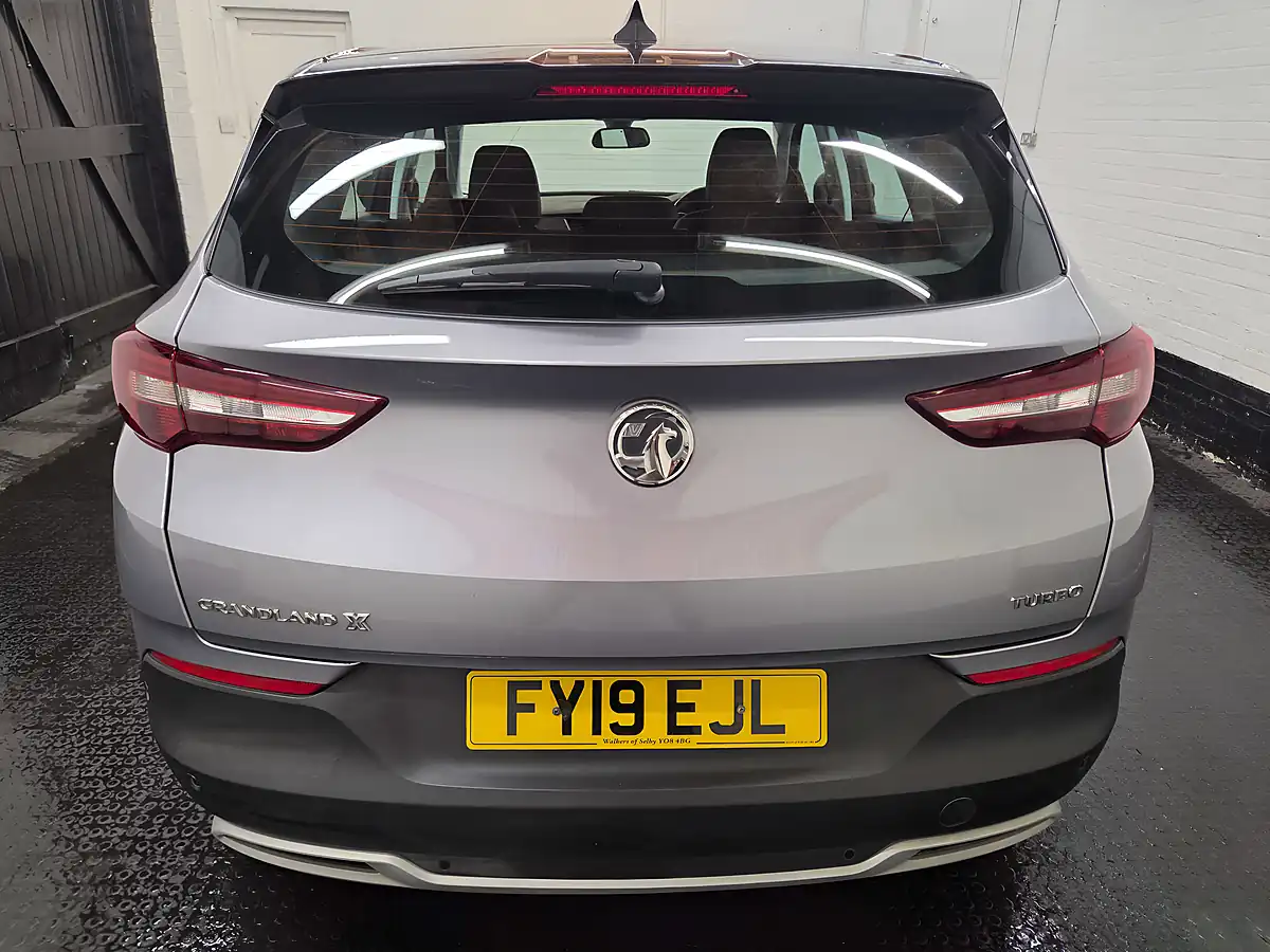 Used 2019 Vauxhall Grandland X Sport Nav Grey - Interior and Exterior details 5