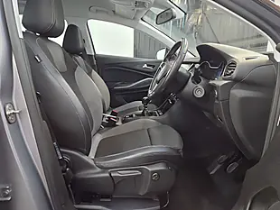 Used 2019 Vauxhall Grandland X Sport Nav Grey - Interior and Exterior details 7