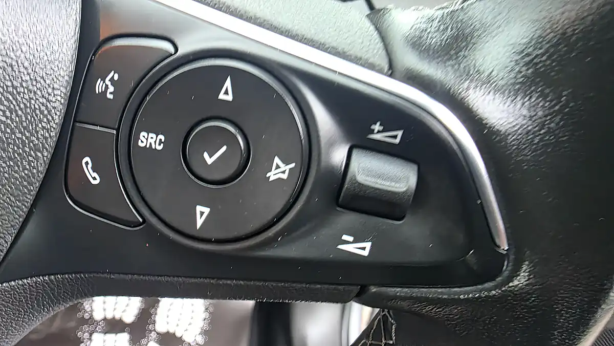 Used 2019 Vauxhall Grandland X Sport Nav - Interior and Exterior details 13