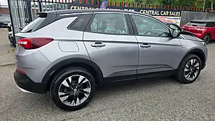 Used 2019 Vauxhall Grandland X Sport Nav - Interior and Exterior details 7