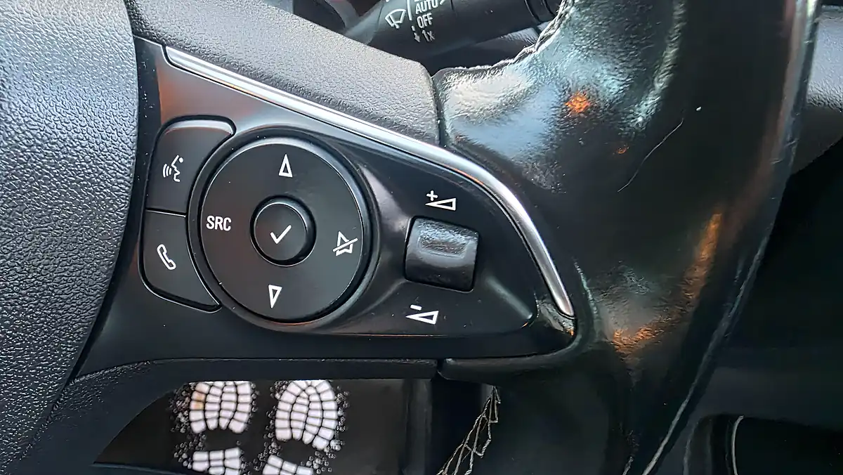 Used 2019 Vauxhall Grandland X Sport Nav - Interior and Exterior details 13