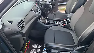 Used 2019 Vauxhall Grandland X Sport Nav - Interior and Exterior details 15