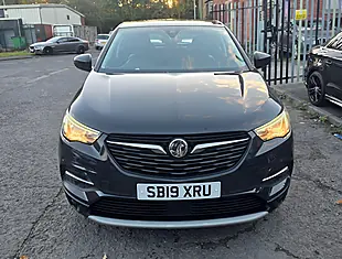 Used 2019 Vauxhall Grandland X Sport Nav - Interior and Exterior details 3