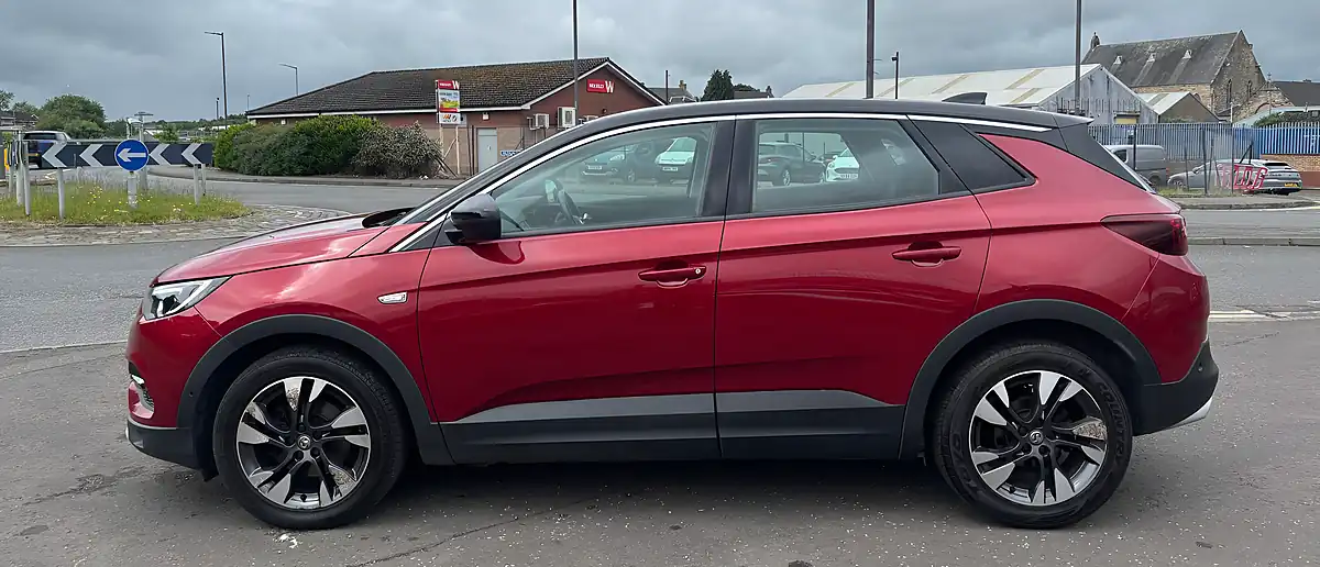 Used 2019 Vauxhall Grandland X Sport Nav Red - Interior and Exterior details 14