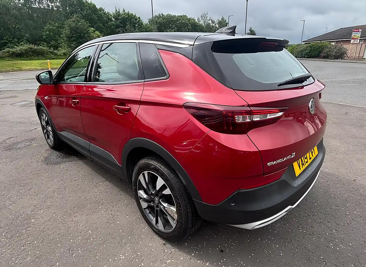 Used 2019 Vauxhall Grandland X Sport Nav Red - Interior and Exterior details 6