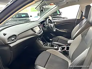 Used 2019 Vauxhall Grandland X Sport Nav S/S Grey - Interior and Exterior details 17