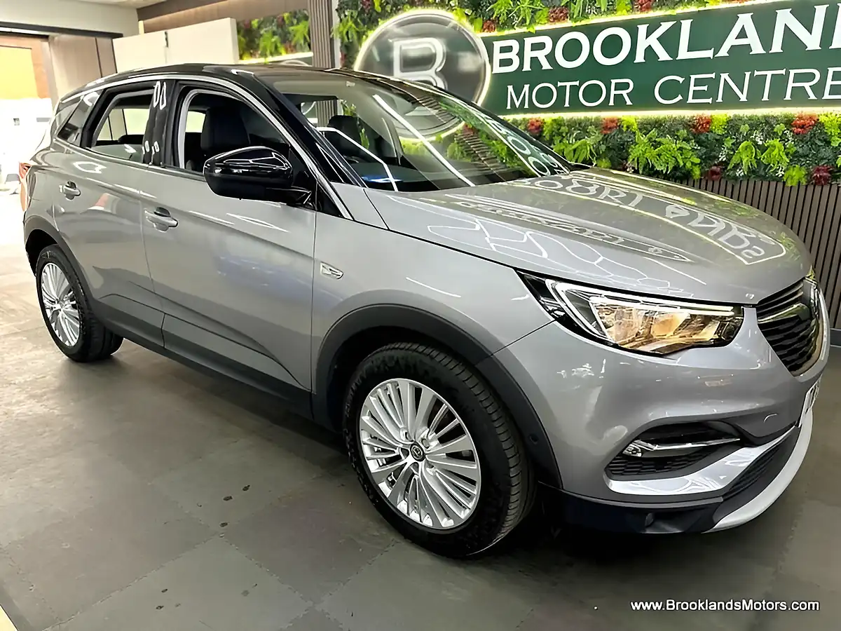 Used 2019 Vauxhall Grandland X Sport Nav S/S Grey - Interior and Exterior details 8