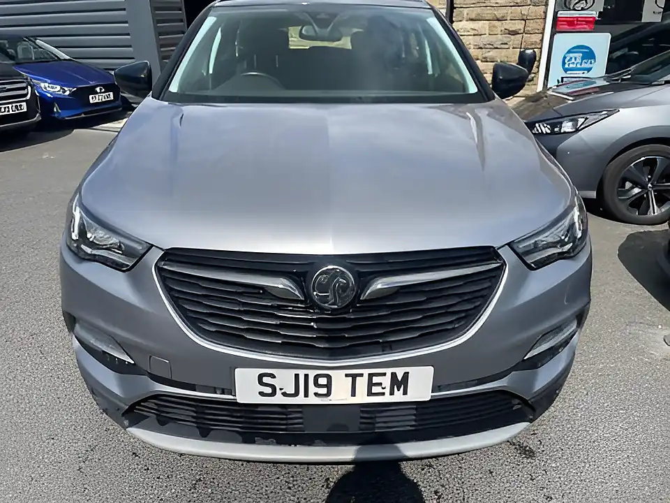 Used 2019 Vauxhall Grandland X Sport Nav S/S Grey - Interior and Exterior details 2
