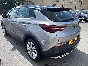Used 2019 Vauxhall Grandland X Sport Nav S/S Grey - Interior and Exterior details 4