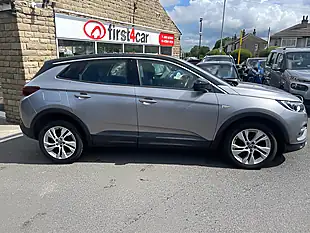 Used 2019 Vauxhall Grandland X Sport Nav S/S Grey - Interior and Exterior details 6