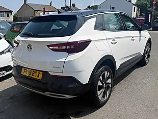 Used 2019 Vauxhall Grandland X Sport Nav S/S White - Interior and Exterior details 7