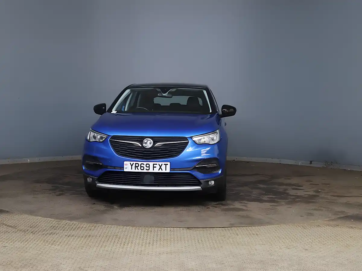 Used 2019 Vauxhall Grandland X Sport Nav Topaz Blue - Interior and Exterior details 5