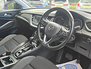 Used 2019 Vauxhall Grandland X Sport Nav White - Interior and Exterior details 12