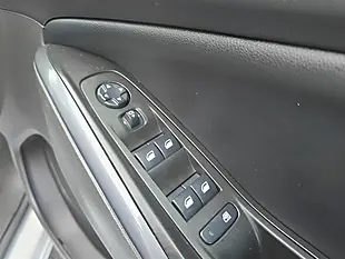 Used 2019 Vauxhall Grandland X Sport Nav White - Interior and Exterior details 13