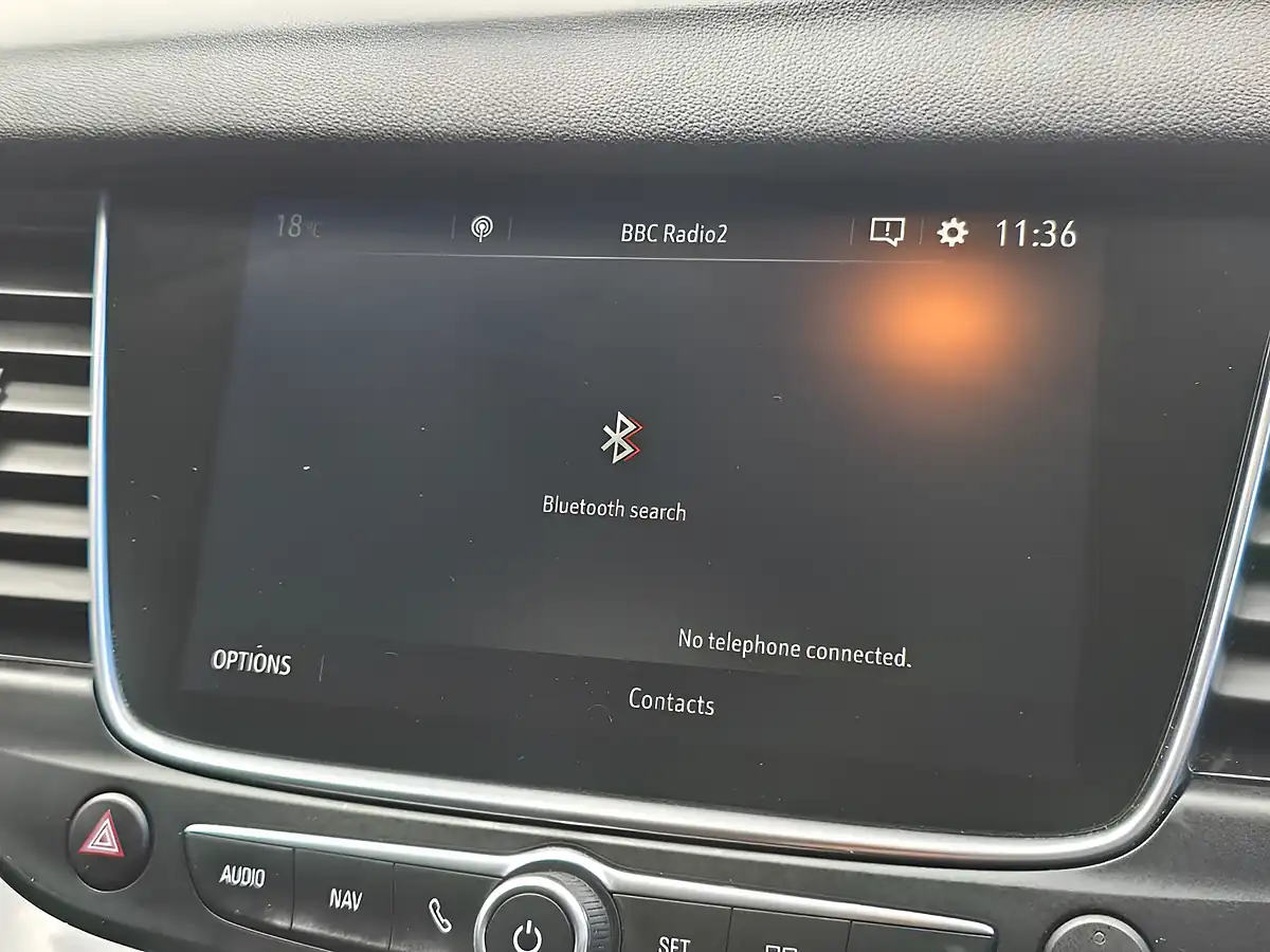 Used 2019 Vauxhall Grandland X Sport Nav White - Interior and Exterior details 17