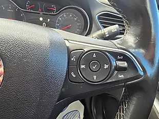 Used 2019 Vauxhall Grandland X Sport Nav White - Interior and Exterior details 19