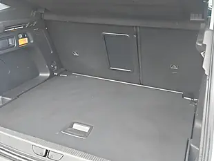 Used 2019 Vauxhall Grandland X Sport Nav White - Interior and Exterior details 9