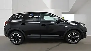 Used 2019 Vauxhall Grandland X Sri Nav Black - Interior and Exterior details 5