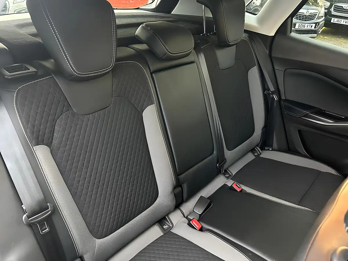 Used 2019 Vauxhall Grandland X Sri Nav Grey - Interior and Exterior details 11