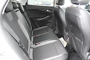 Used 2019 Vauxhall Grandland X Sri Nav White - Interior and Exterior details 12