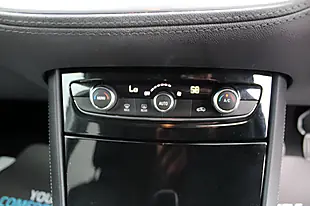 Used 2019 Vauxhall Grandland X Sri Nav White - Interior and Exterior details 14