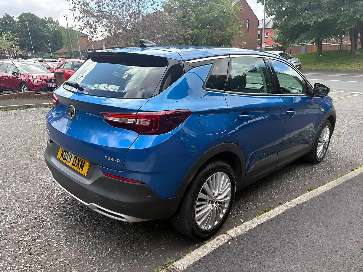 Used 2019 Vauxhall Grandland X Tech Line Nav Blue - Interior and Exterior details 3