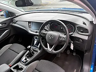 Used 2019 Vauxhall Grandland X Tech Line Nav Blue - Interior and Exterior details 9