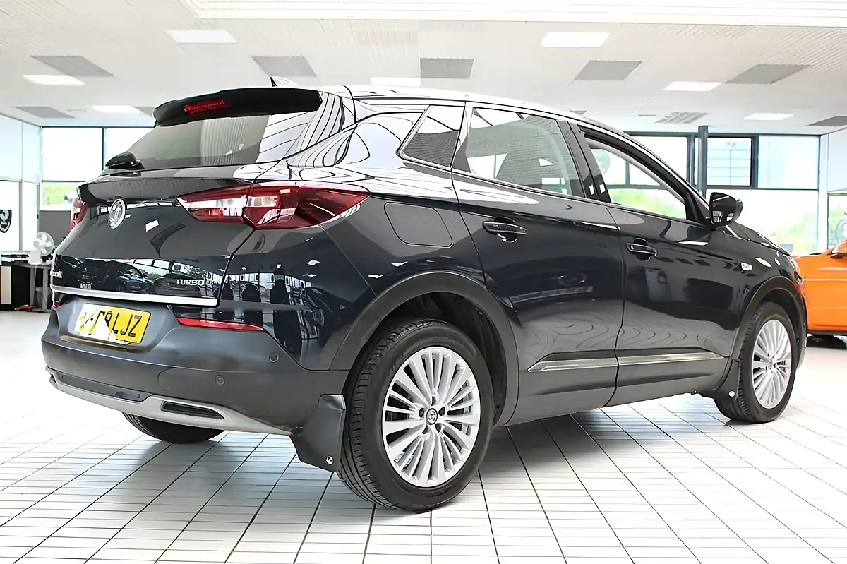 Used 2019 Vauxhall Grandland X Tech Line Nav Grey - Interior and Exterior details 13